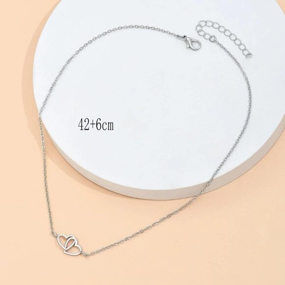 Charm pendant Necklace, Heart Charm Necklace, Dainty chain necklace - Picture 7 of 8